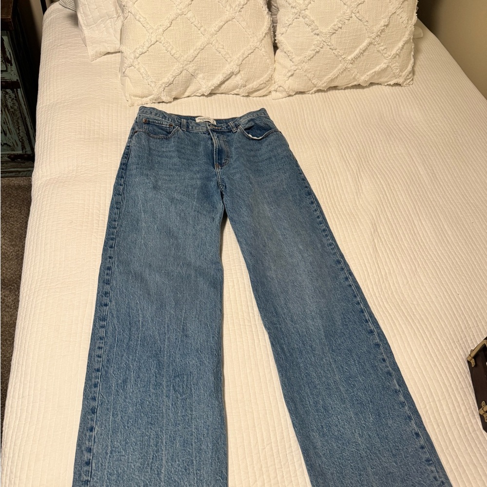 Abercrombie & Fitch Blue Jeans